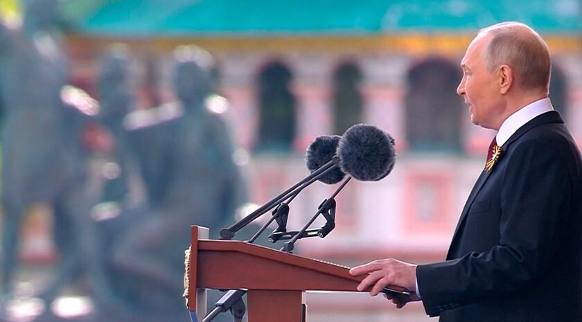 Президент РФ Владимир Путин выступил с речью на параде Победы.