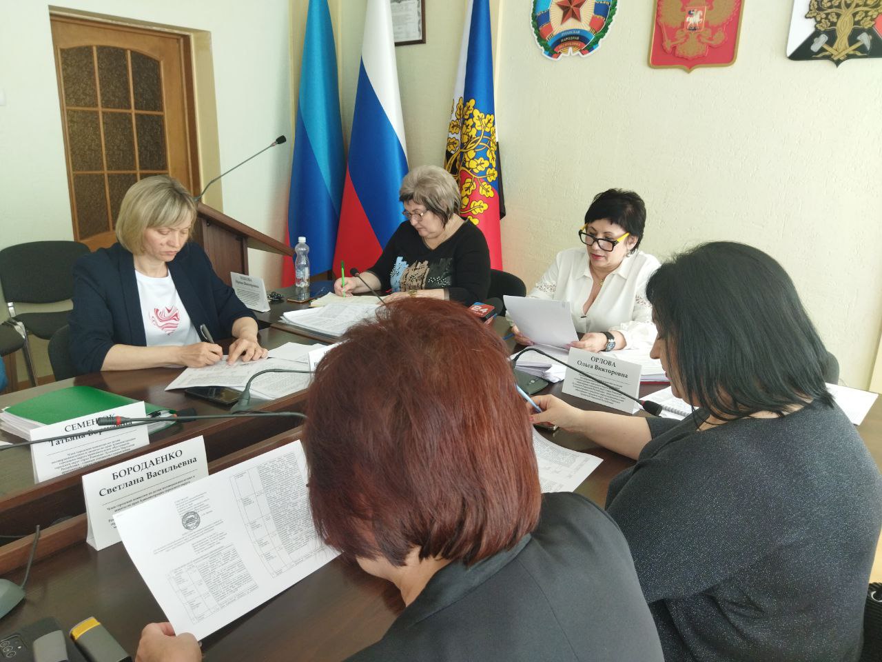 Заседание городской комиссии по делам несовершеннолетних и защите их прав..