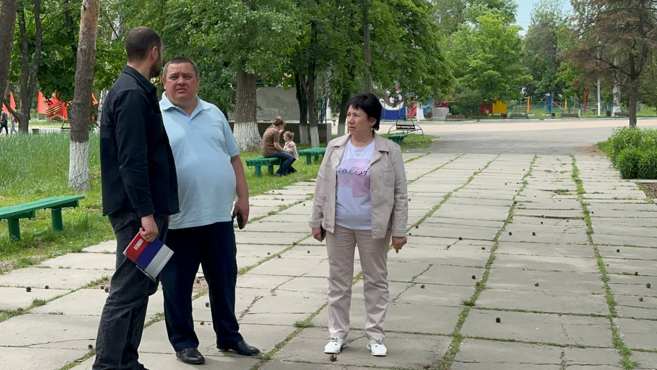 Глава городского округа с рабочим визитом посетил городской Парк культуры и отдыха.