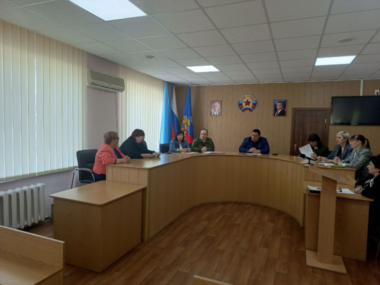 Глава городского округа провел встречу с семьями военнослужащих. Глава городского округа провел встречу с семьями военнослужащих.