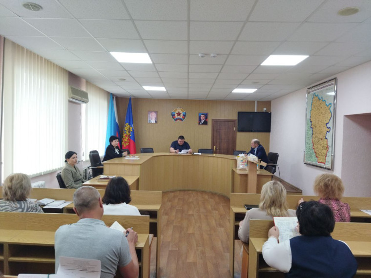 Глава городского округа провел рабочее совещание. Глава городского округа провел рабочее совещание.