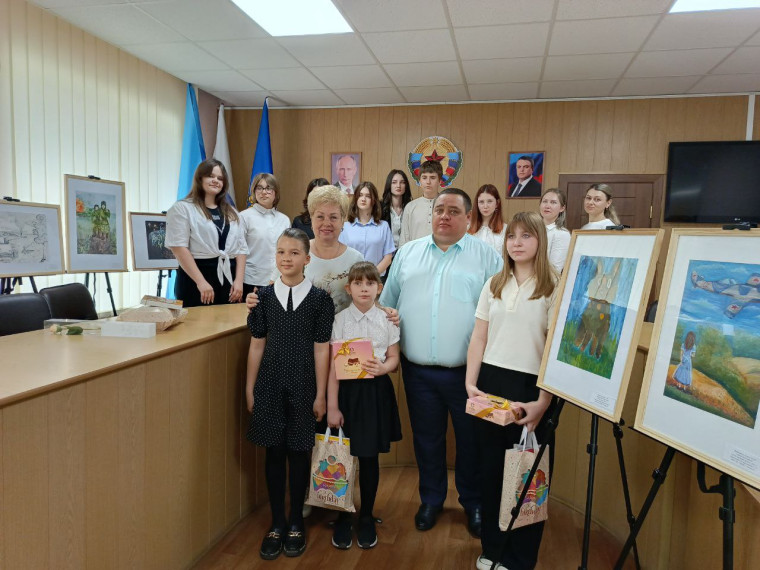 Чествование участников и победителя четвертого этапа Всероссийского конкурса. Чествование участников и победителя четвертого этапа Всероссийского конкурса.